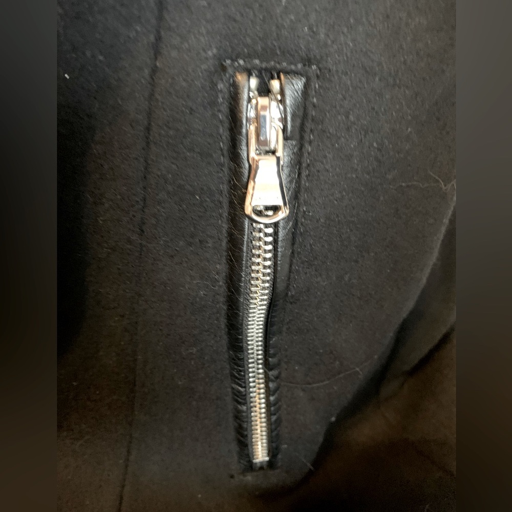 GUESS Jacket - Picture 13 of 16